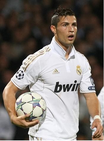 沙特记者：利雅得新月已向利物浦正式报价努涅斯