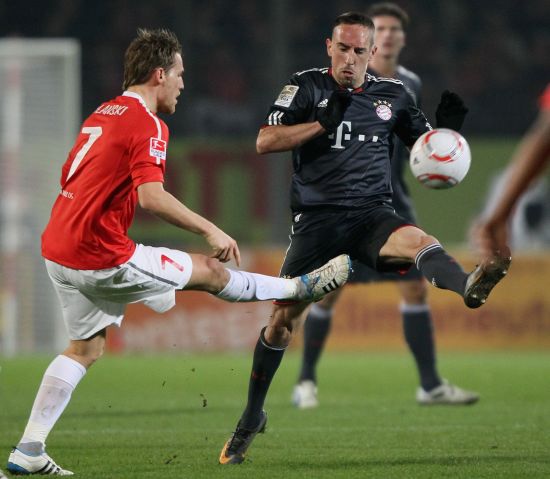 村超展现中国足球真实水平，与体制内形成鲜明对比