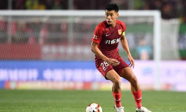 足球英足总宣布新规，严惩假摔行为引关注