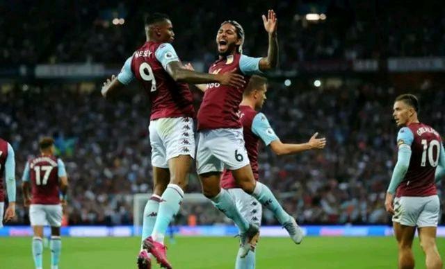 徐正源社媒晒多图告别蓉城：成都，讲不出再见！（徐正源晒多图道别蓉城：成都，再见说不出口）