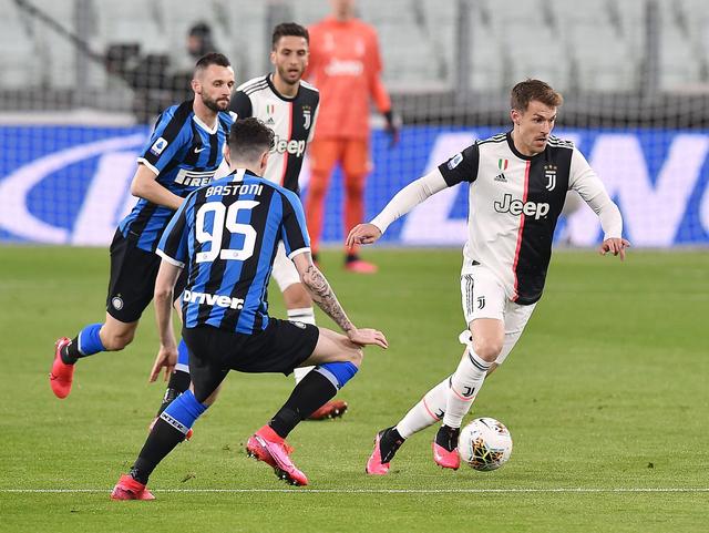 拉莫斯谈与C罗竞争首发：每个人都渴望获得更多出场时间（拉莫斯谈与C罗首发之争：人人都希望得到更多上场时间）