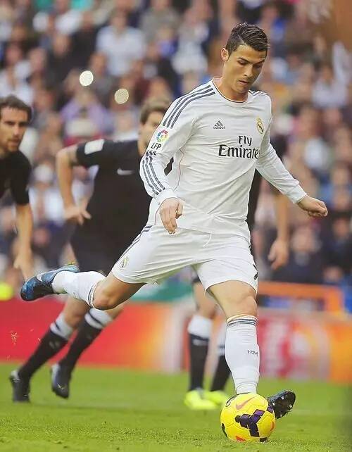 德甲半场：斯塔尼西奇&奥利塞分别破门，拜仁2-0海登海姆（半场战报：斯塔尼西奇与奥利塞各建一功，拜仁暂2-0领先海登海姆）