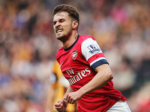 海港亚冠赛前Vlog：吉祥物伊戈已量产；林皇再度作客上海滩（海港亚冠备战Vlog：伊戈吉祥物量产上线，林皇再临上海滩）